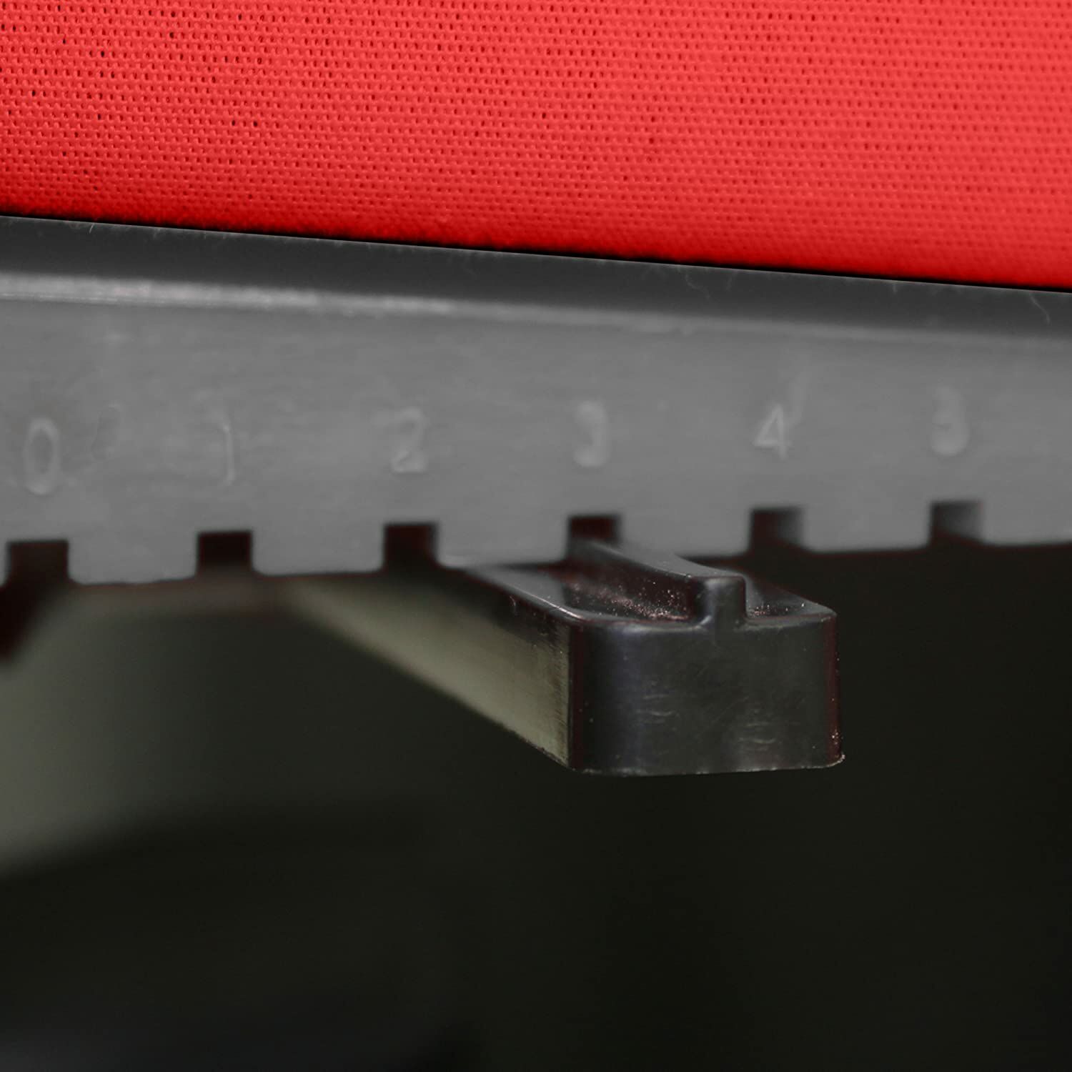 25-Lb Professional Sure Spread Bag Seeder