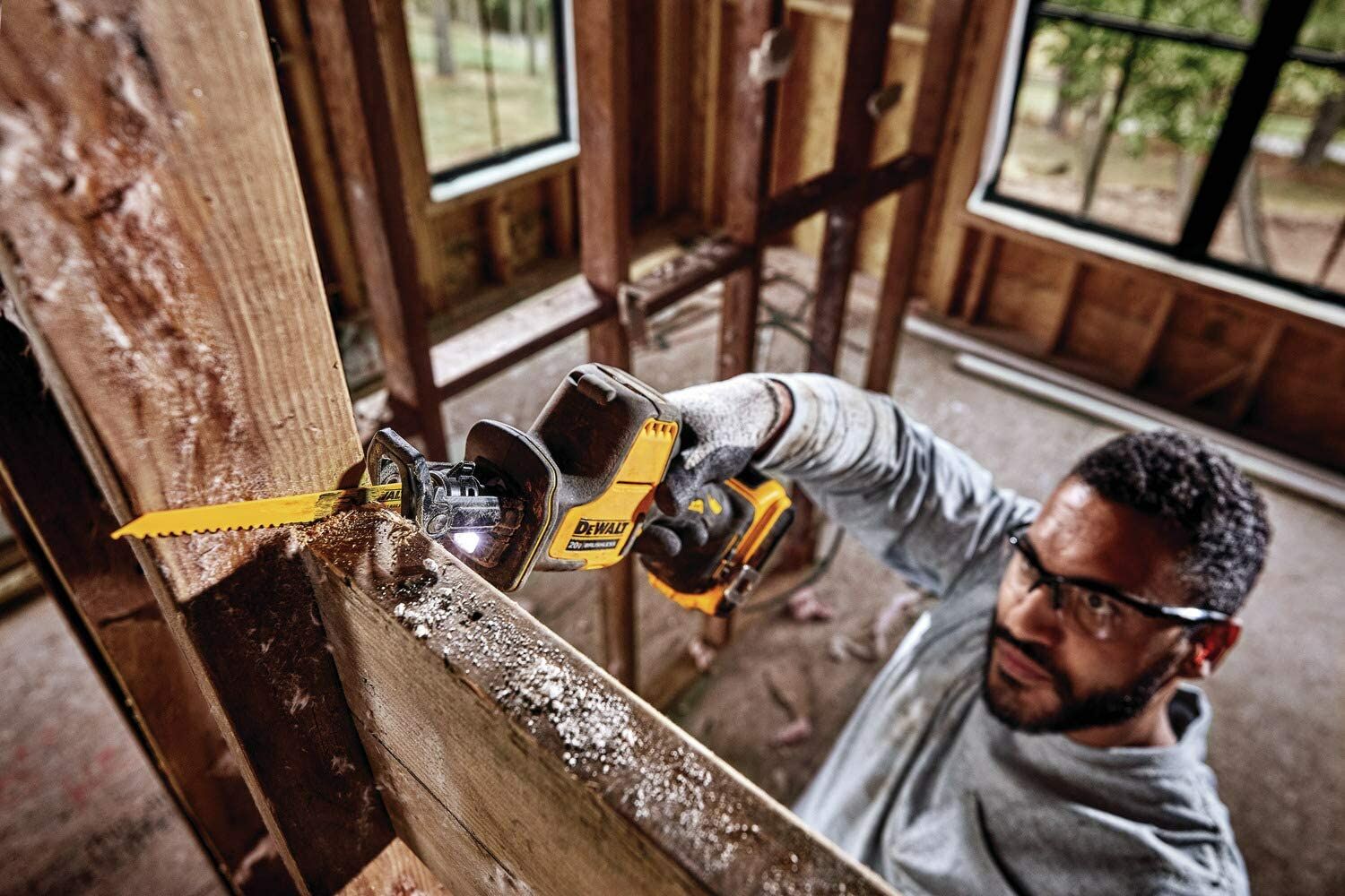 DEWALT Atomic 20-V Max One-Handed Reciprocating Saw (Tool Only)