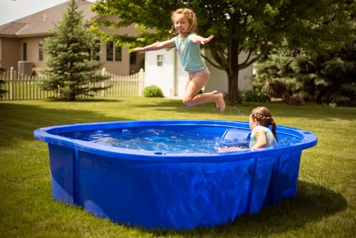 Behlen 500-Gal Deluxe Fun Pool 90-In x 80-In