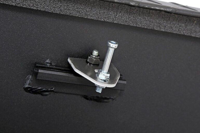 DeeZee Black Red Label Gull Wing Tool Box