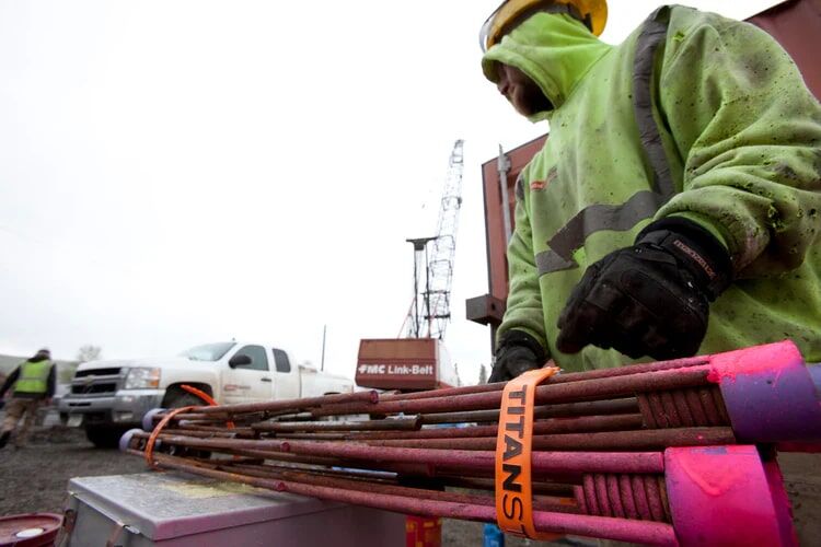 Titan Straps Black Industrial Strap, 25-In