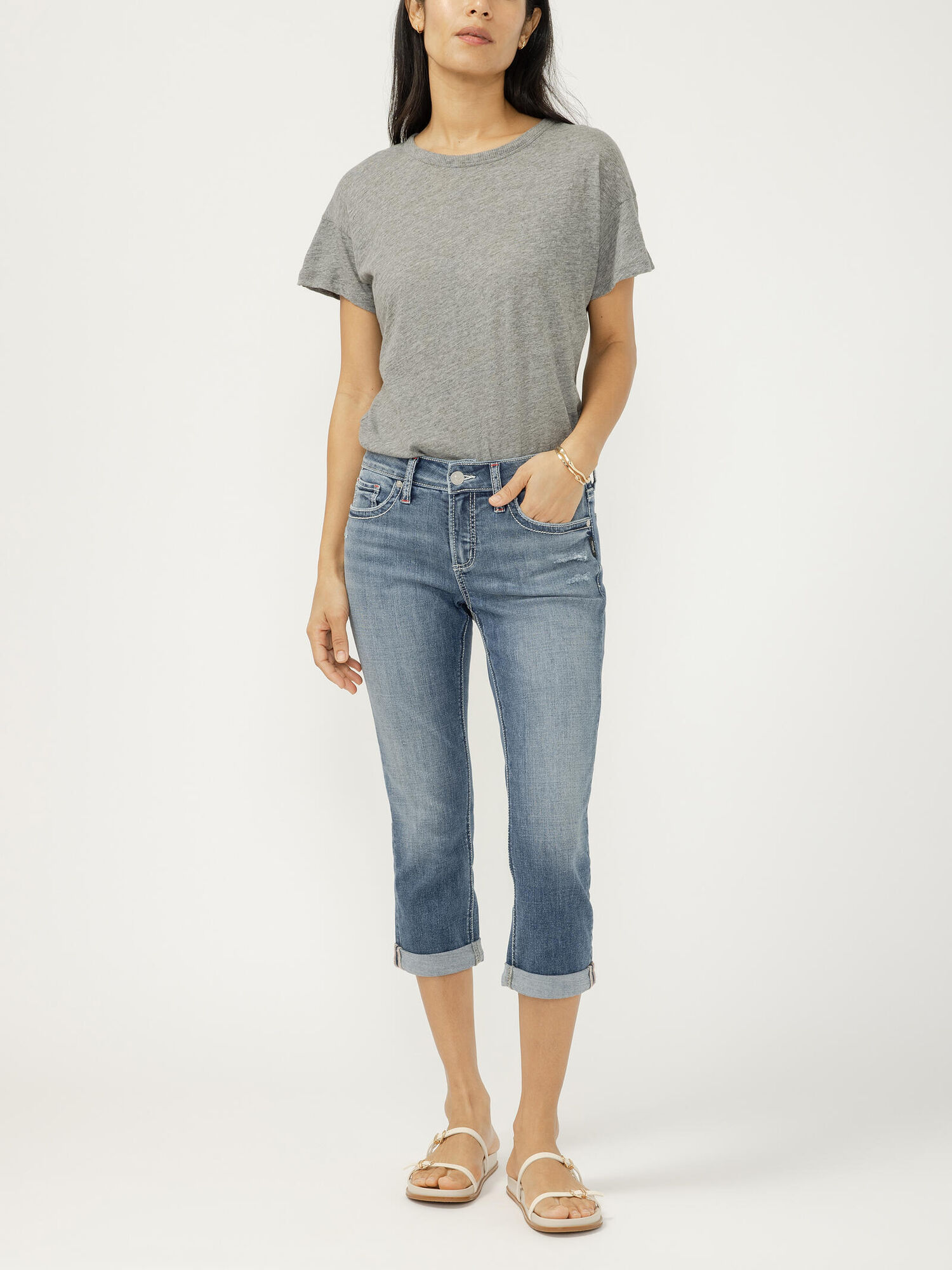 Silver Jeans Co. Women's Elyse Mid Rise Americana Luxe Stretch Capri Jeans
