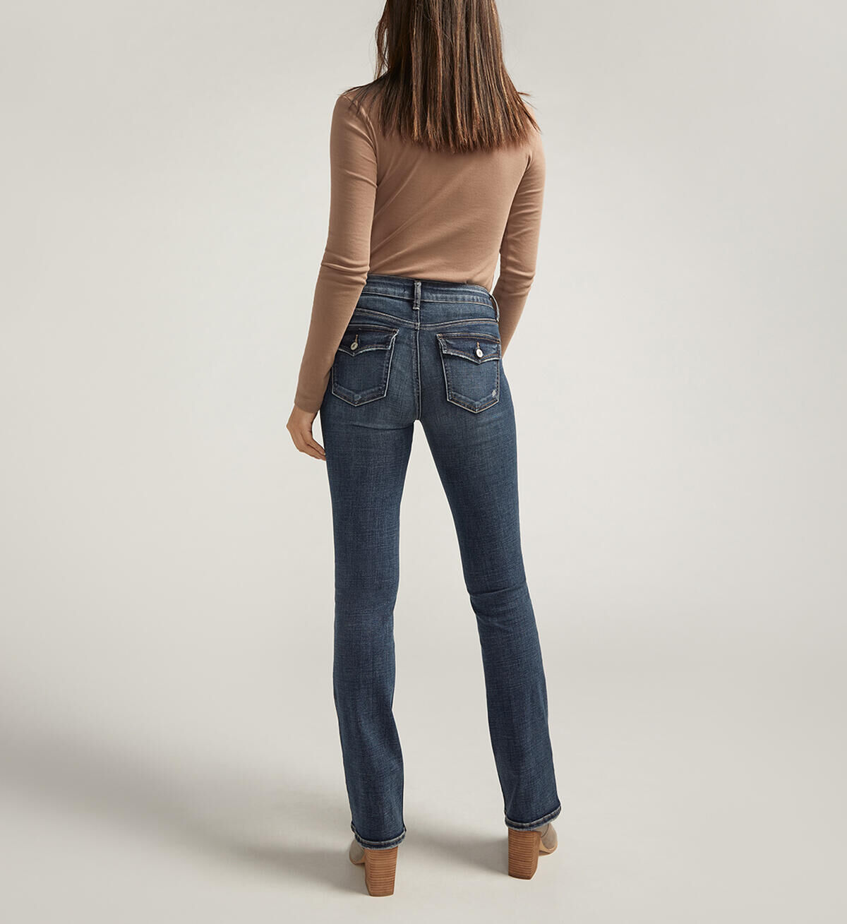 Silver Jeans Co. Women's Suki Mid Rise Slim Bootcut Jeans