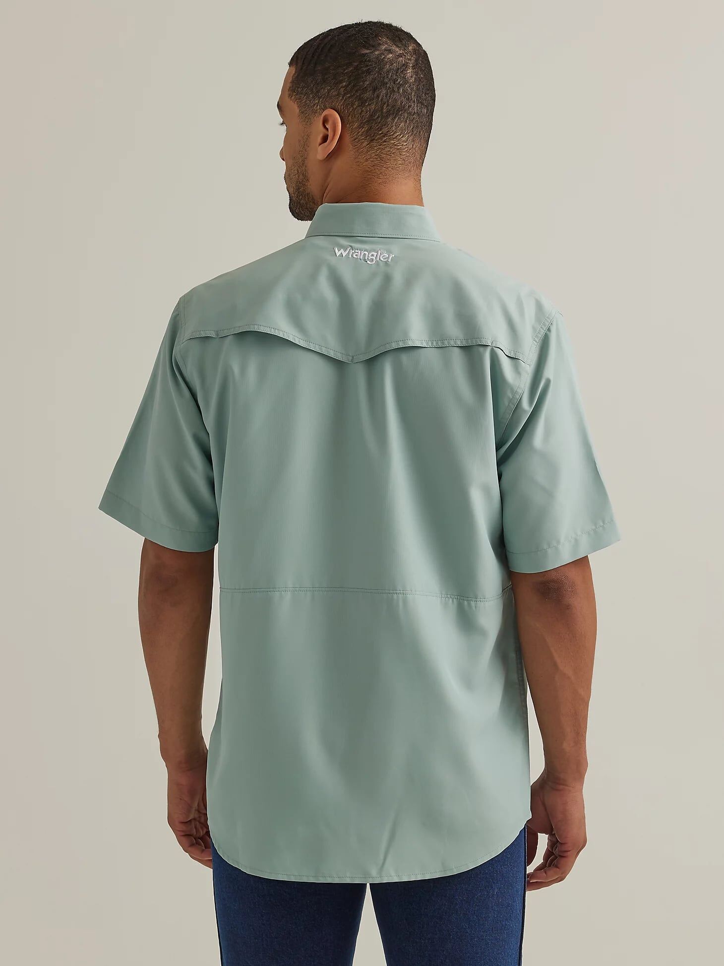 Wrangler Men's Performance Snap Short Sleeve Solid Shirt