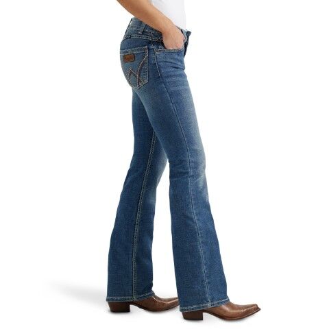 Wrangler Women's Retro Mae Mid Rise Jean in Deadwood
