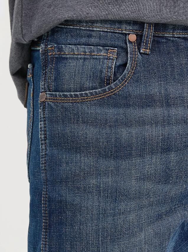 Wrangler Men's Retro Relaxed Fit Bootcut Jean