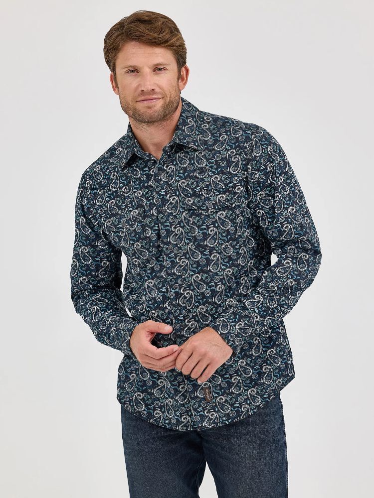 Wrangler Men's Retro Premium Long Sleeve Western Snap Printed Shirt