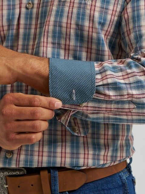 Wrangler Men's George Strait Long Sleeve Button Down One Pocket Shirt