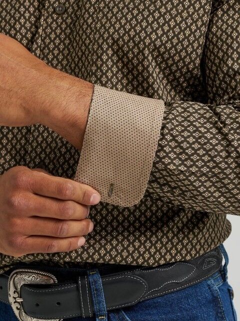 Wrangler Men's George Strait Long Sleeve Button Down One Pocket Shirt