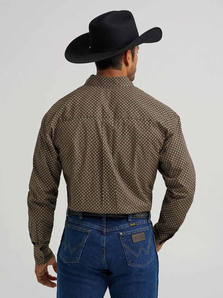Wrangler Men's George Strait Long Sleeve Button Down One Pocket Shirt