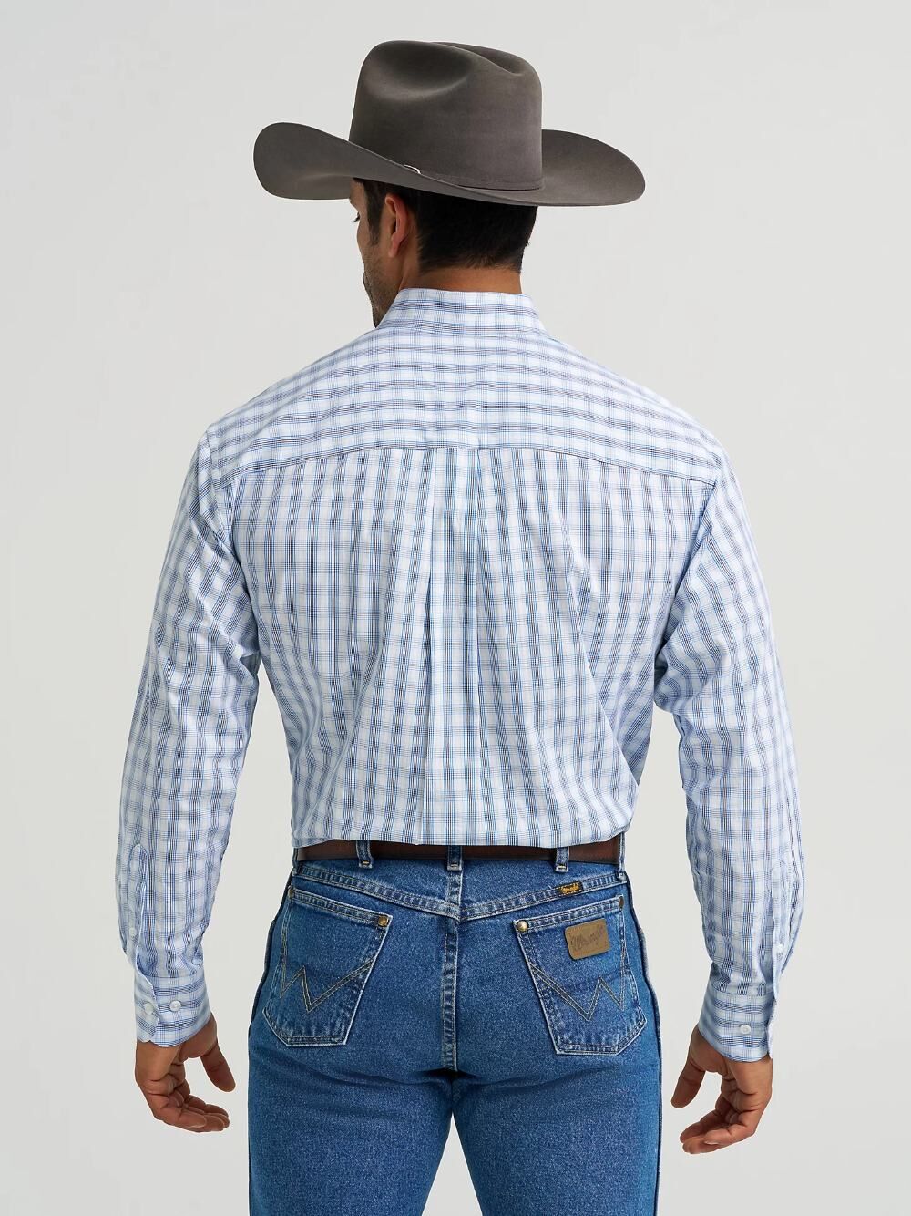 Wrangler Men's George Strait Long Sleeve Button Down Two Pocket Shirt