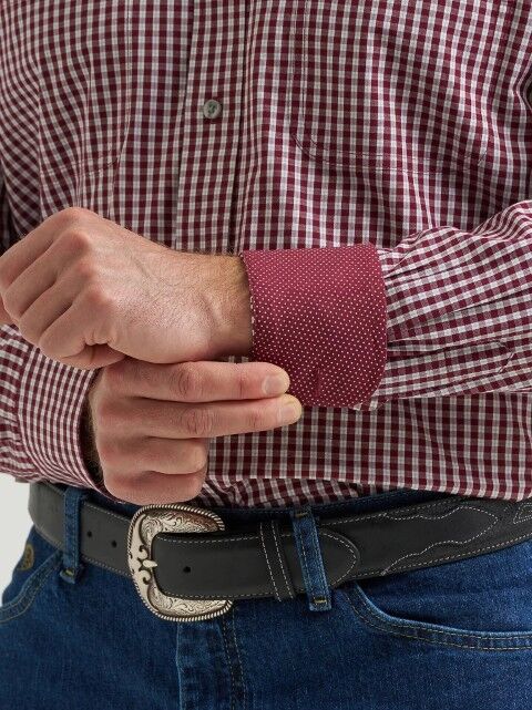 Wrangler Men's George Strait Long Sleeve Button Down Two Pocket Shirt