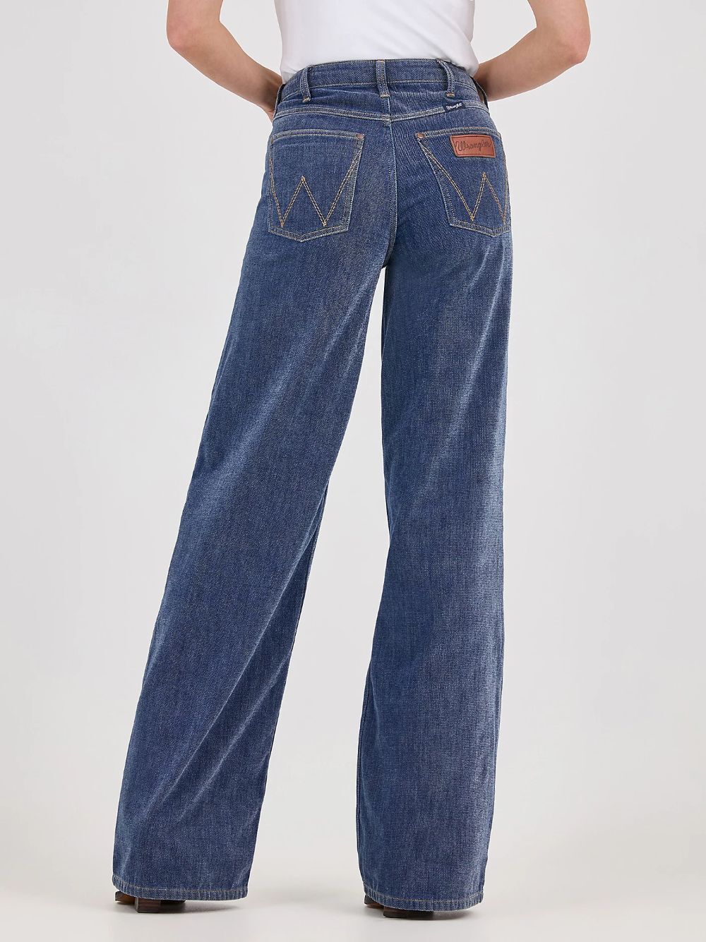 Wrangler Women's Retro Bailey High Rise Airy Wide Leg Jean