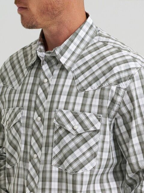 Wrangler Men's 20X Competition Advanced Comfort Classic Fit Long Sleeve Shirt