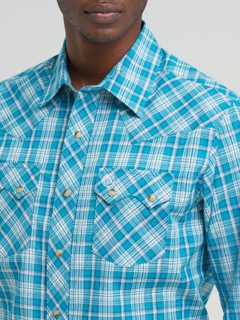 Wrangler Men's Retro Modern Fit Long Sleeve Shirt