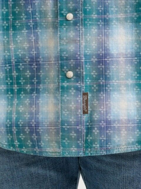 Wrangler Men's Retro Premium Modern Fit Long Sleeve Snap Shirt