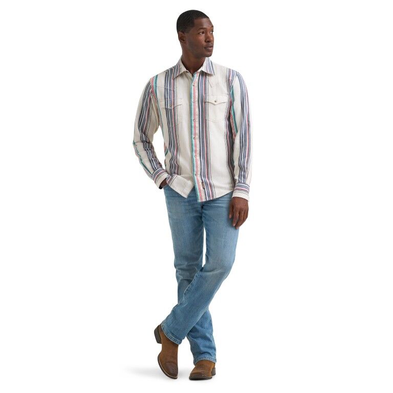 Wrangler Men's Retro Premium Modern Fit Long Sleeve Snap Shirt