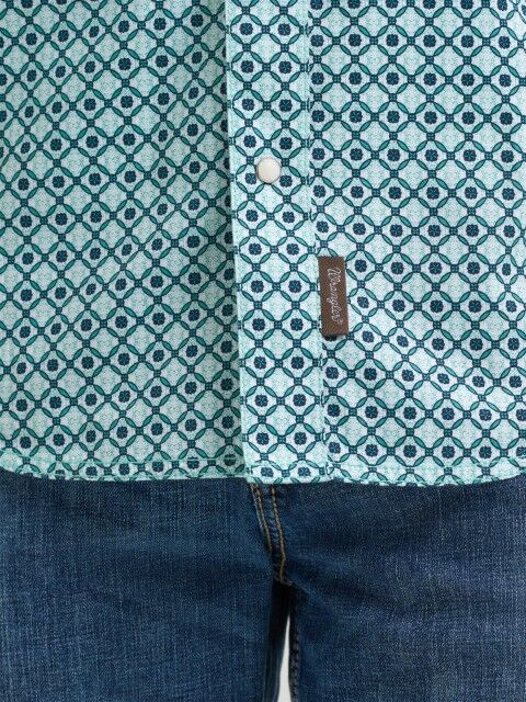 Wrangler Men's Retro Premium Modern Fit Long Sleeve Snap Shirt