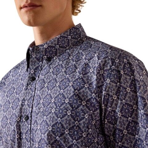 Ariat Men's Crimson Travelers Bill Classic Short Sleeve Shirt