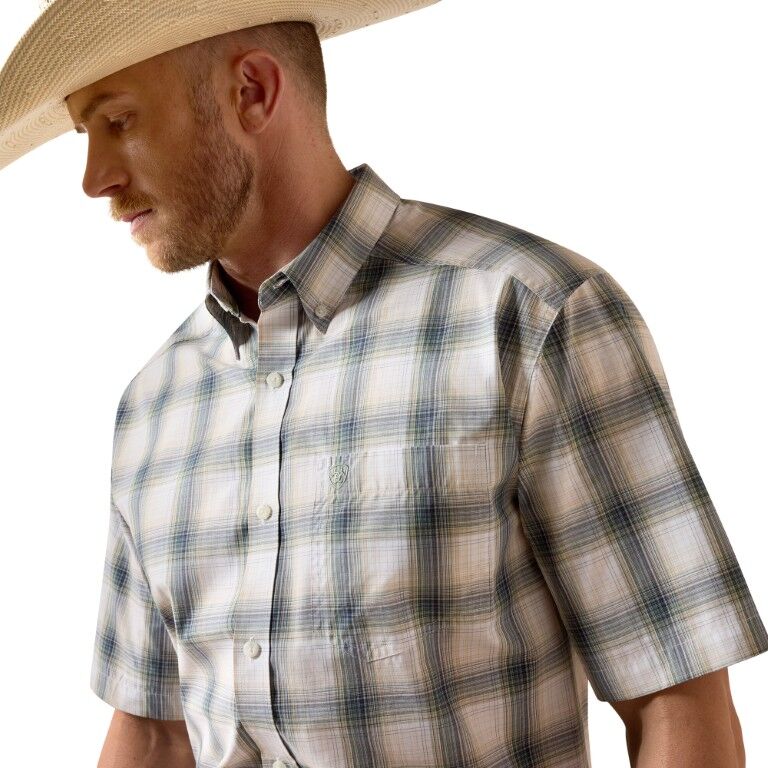 Ariat Men's Timeless Lands Santana Classic Short Sleeve Shirt