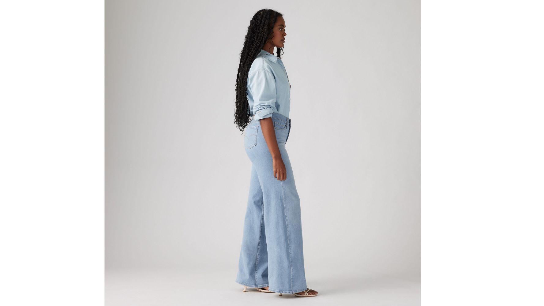 Levi's Women's 318 Shaping Wide Leg Jeans