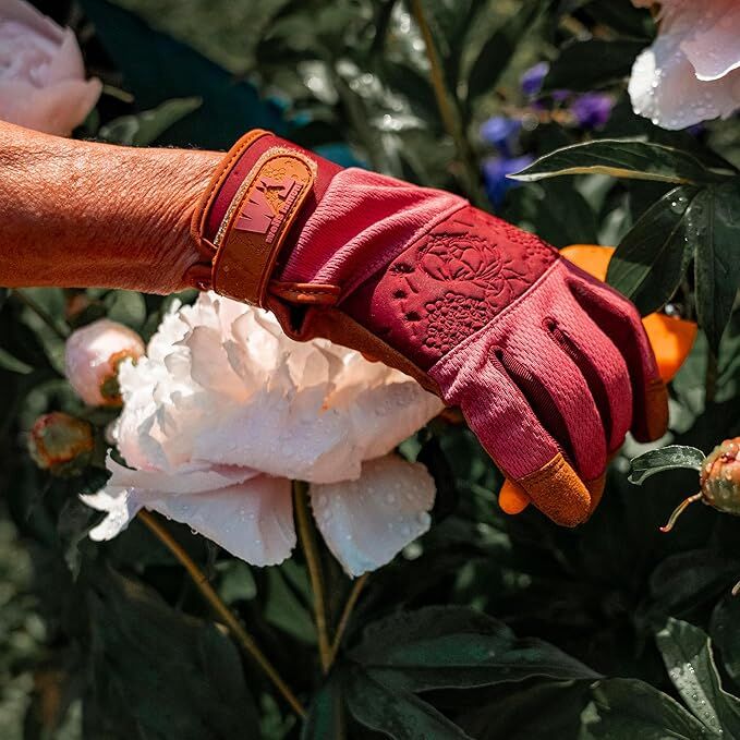 Wells Lamont Women's High Dexterity Breathable Work And Gardening Glove in Neo Rose