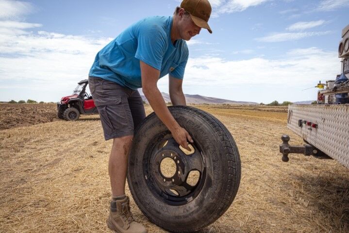 Carhartt Men's Force Relaxed Fit Midweight Short Sleeve Pocket T-Shirt