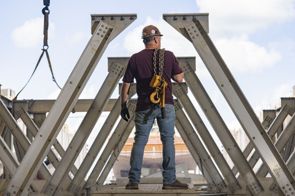 Carhartt Men's Relaxed Bootcut Rugged Flex Jean