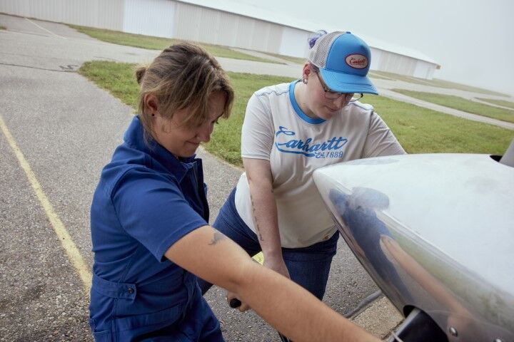Carhartt Women's Graphic Trucker Hat in Engineer Blue