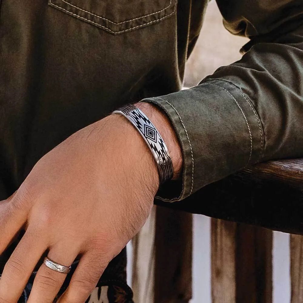 Montana Silversmiths Prairie's Call Cuff Bracelet