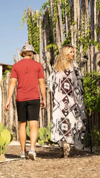 Hooey Women's Aztec Long Kimono