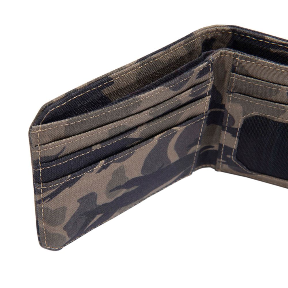 Carhartt Men's  700D Nylon Duck Bifold Wallet