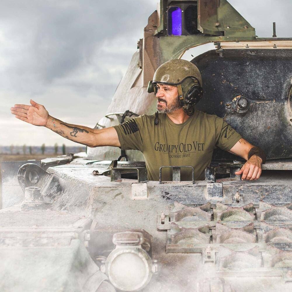 Grunt Style Men's Grumpy Old Vet T-Shirt