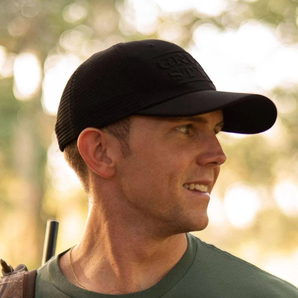 Grunt Style Men's Stacked Logo Hat in Black