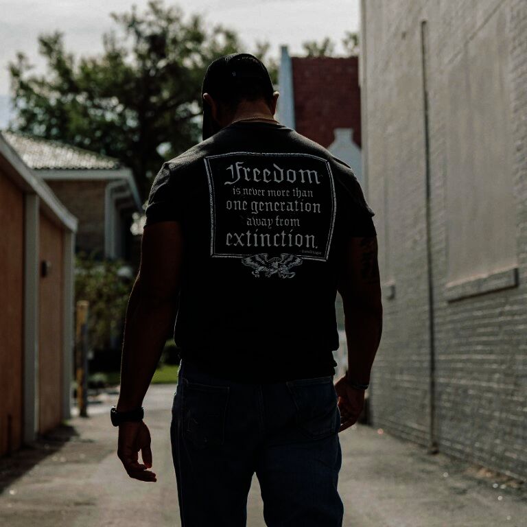 Grunt Style Men's One Generation Away Pocket T-Shirt