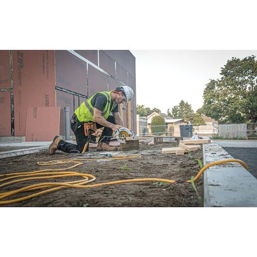 DeWalt 12/3 Lighted CGM Extension Cord, 50-Ft