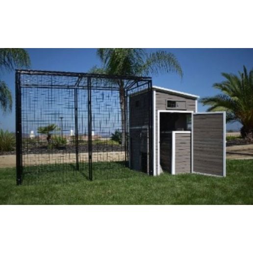 Rugged Ranch Chalet Chicken Coop Set