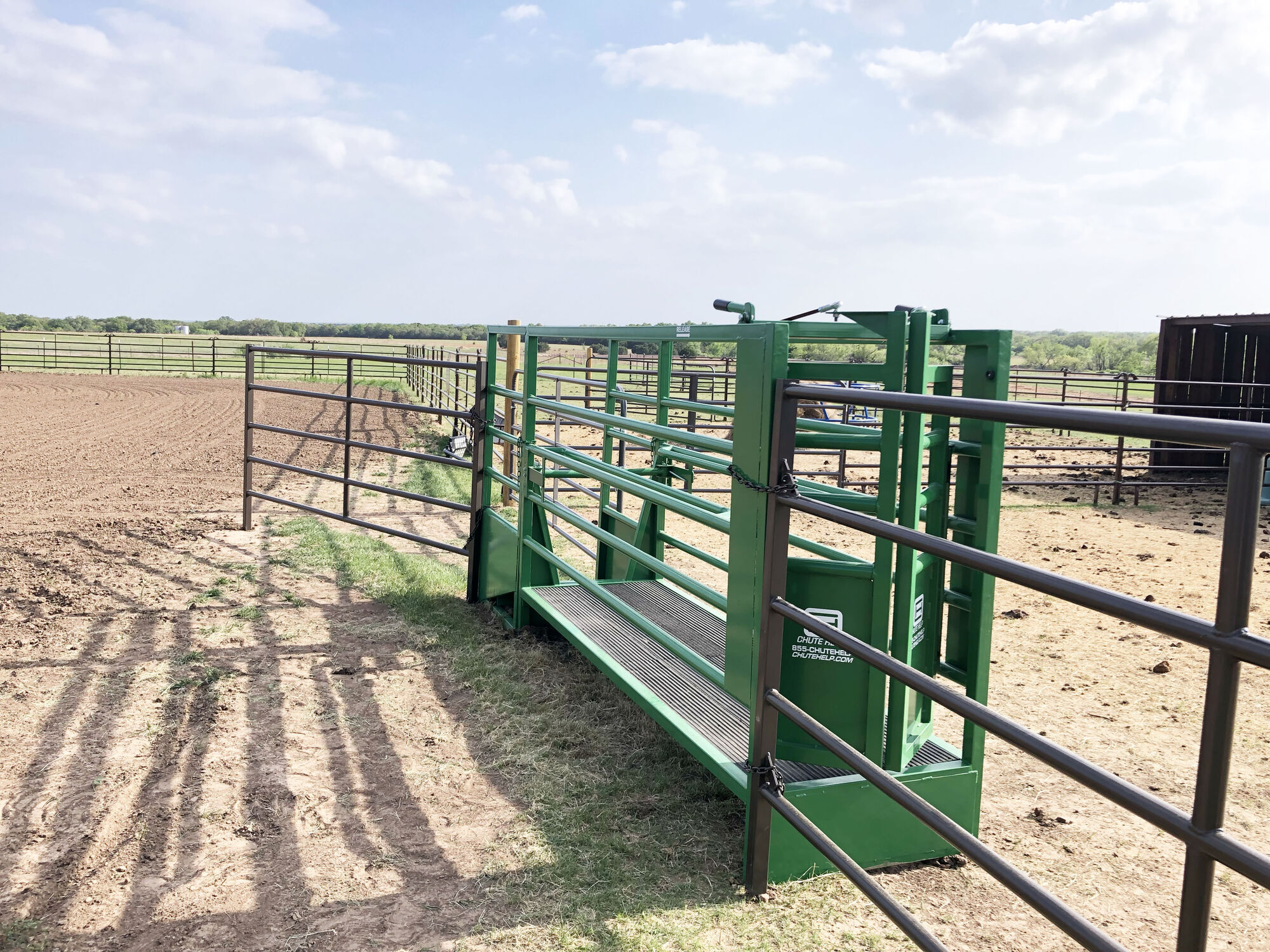 Chute Help Easy Exit Left Stripping Chute With Ramp