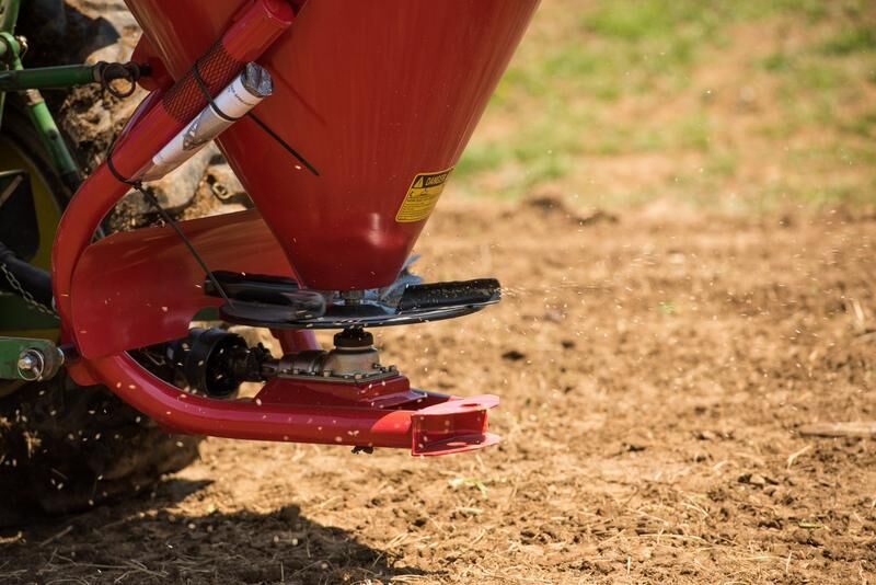 Tarter 200 Series Fertilizer Spreader And Seeder