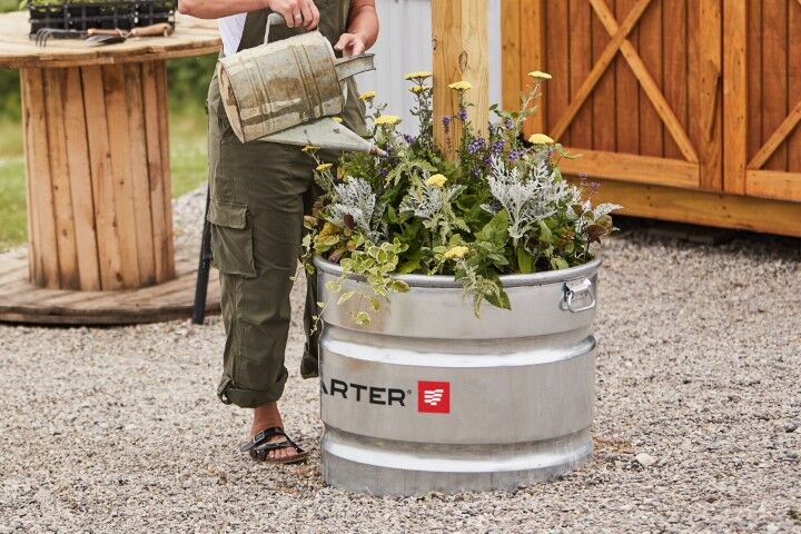 Tarter Round 46 Gallon Tank with Handles, 2 x 2 ft.