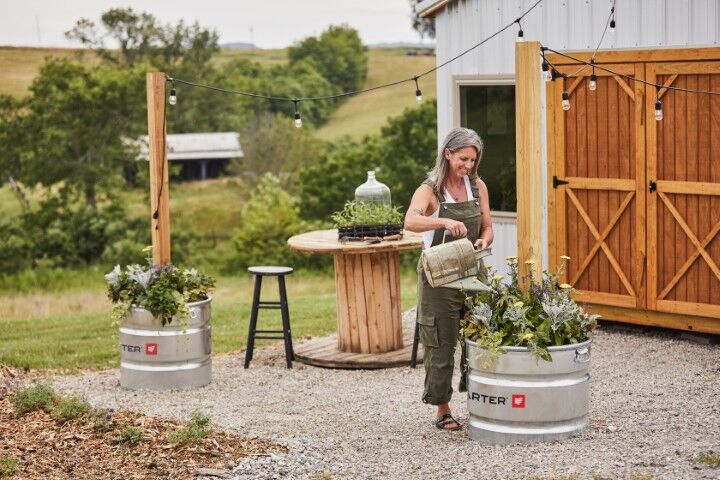 Tarter Round 46 Gallon Tank with Handles, 2 x 2 ft.