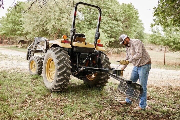Tarter 200 Series Landscape Rake, 5 ft.