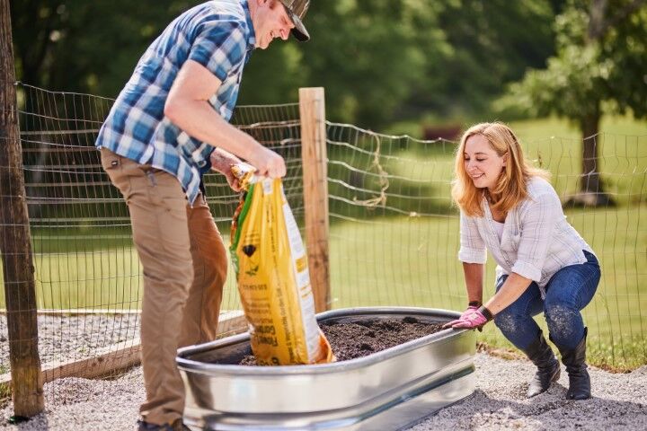 Tarter Oval Raised Bed Planter, 6-Ft