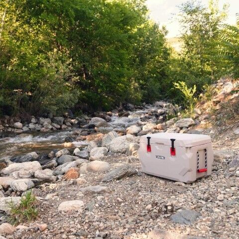 Lifetime Khaki High Performance Cooler, 65-Qt