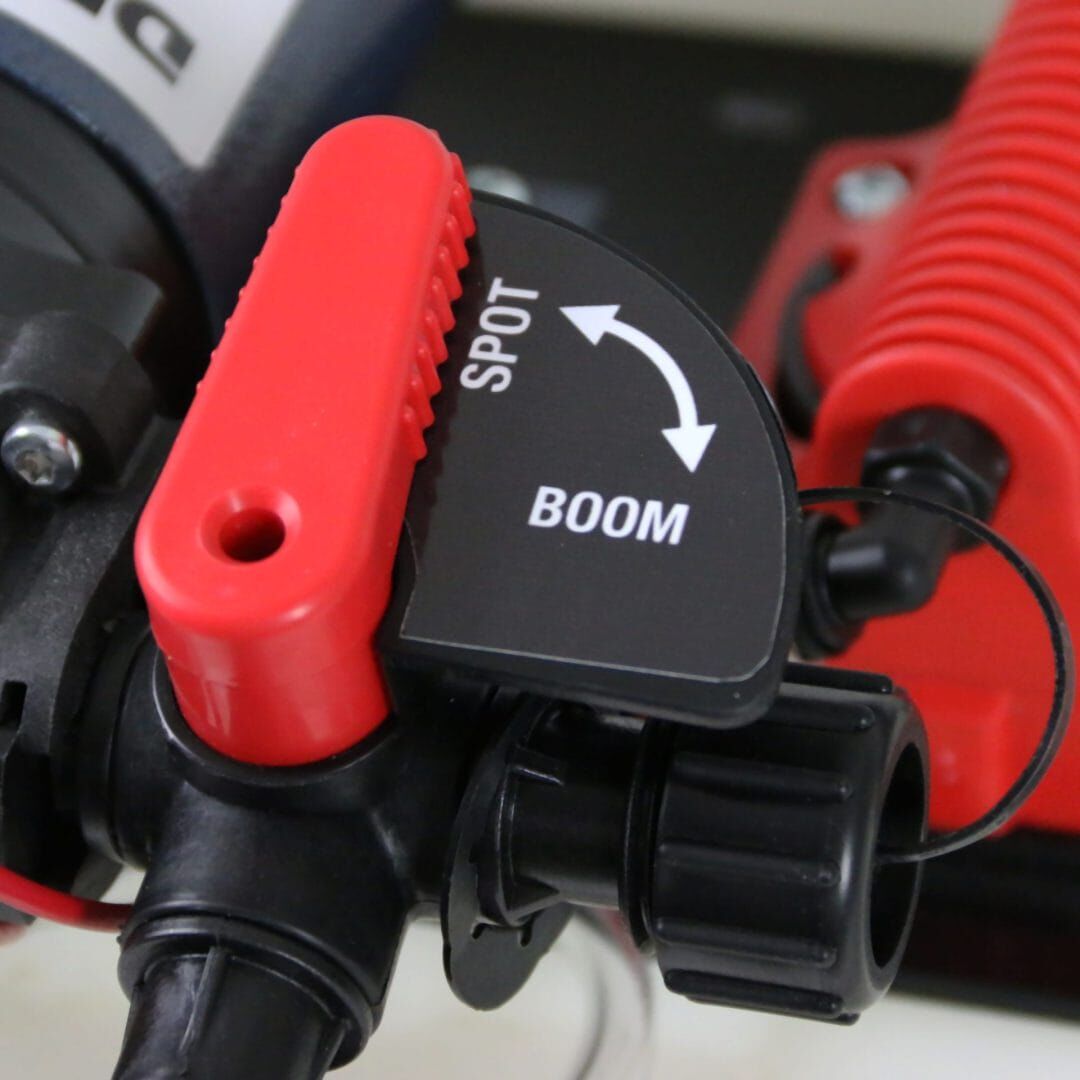 Chapin Tow Behind Sprayer - White, 25 Gal