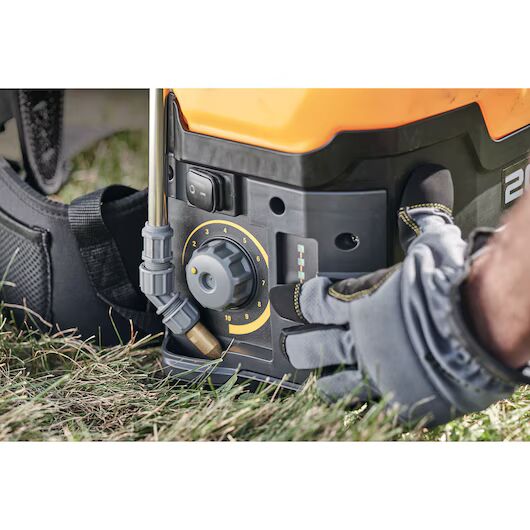 DEWALT Cordless Backpack Sprayer, 4-Gal