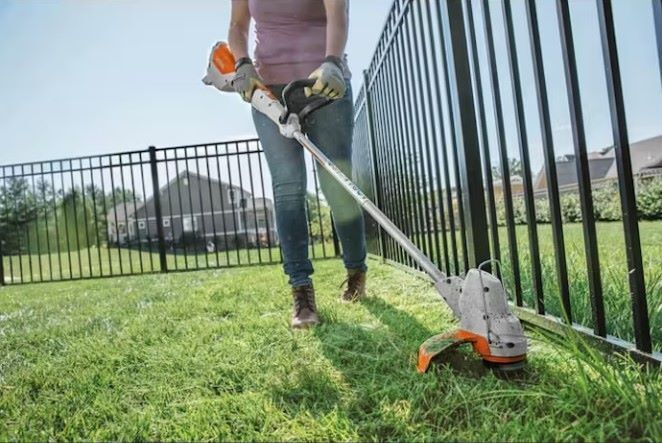 STIHL FSA 57 Battery Powered String Trimmer With AK 10 Battery And Charger