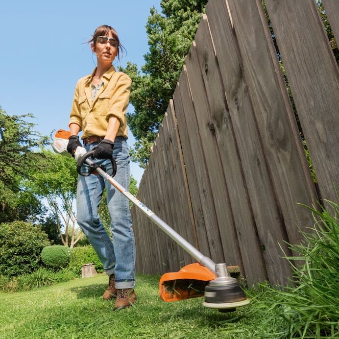 STIHL FSA 80 R Battery Powered String Trimmer Kit, 15 in.