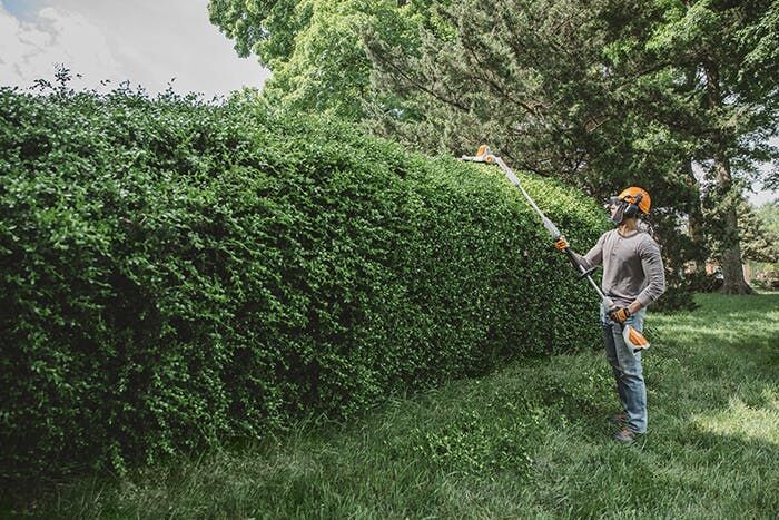 STIHL HLA 56 Battery Powered Extended-Reach Hedge Trimmer Kit, 18 in.