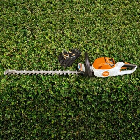 STIHL HSA 60 Battery Powered Hedge Trimmer With Battery And Charger